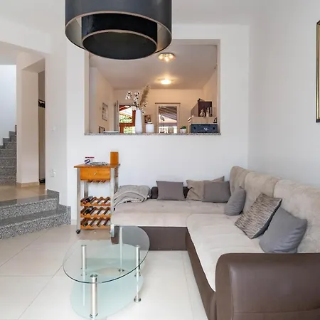 Mina Apartment Tar-Vabriga